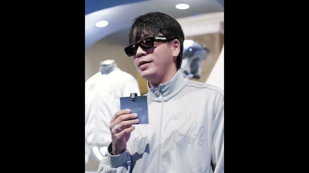 Piaggio Xuân Cầu I Vespa 946 Snake chắc chắn là chiếc xe Khoa Xian muốn bổ sung vào BST của mình