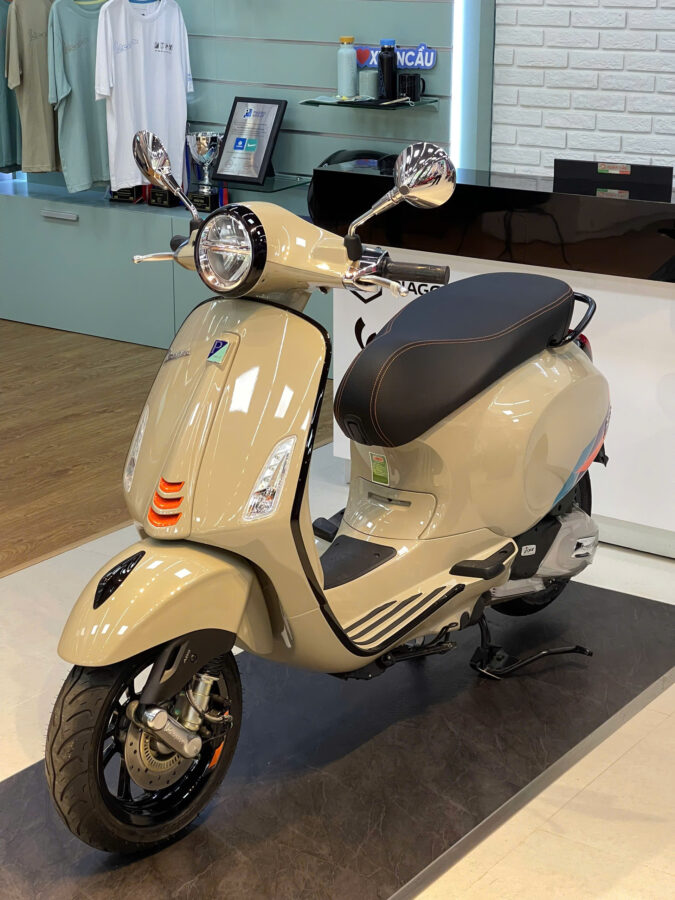 Yên xe Vespa Primavera S 125