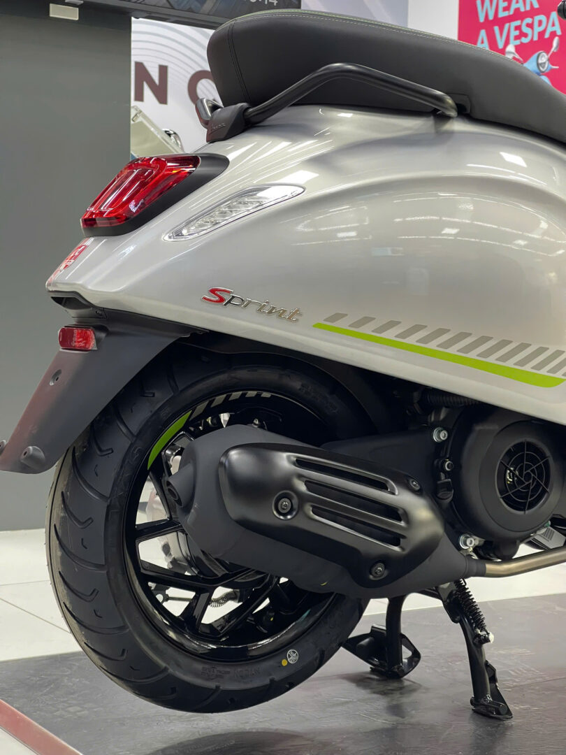 vespa sprint tech 125 150 piaggioxuancau.com 7