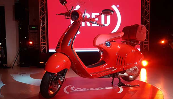 Vespa 946 Red piaggio xuan cau