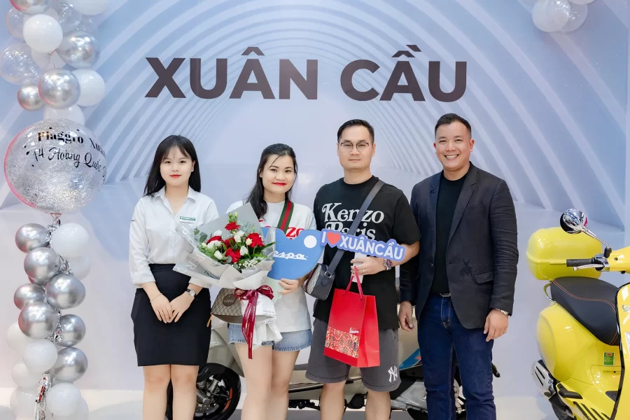 khai truong showroom piaggio xuan cau 14 hoang quoc viet 13