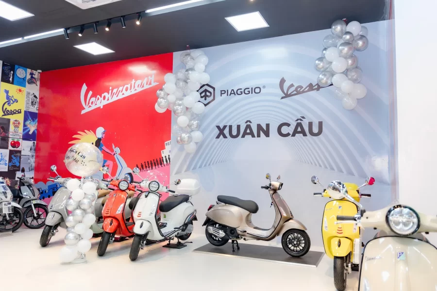 khai truong showroom piaggio xuan cau 14 hoang quoc viet 26