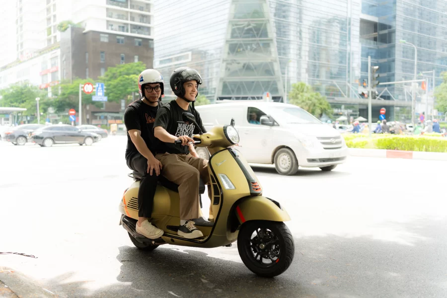 lai thu vespa piaggio xuan cau 2