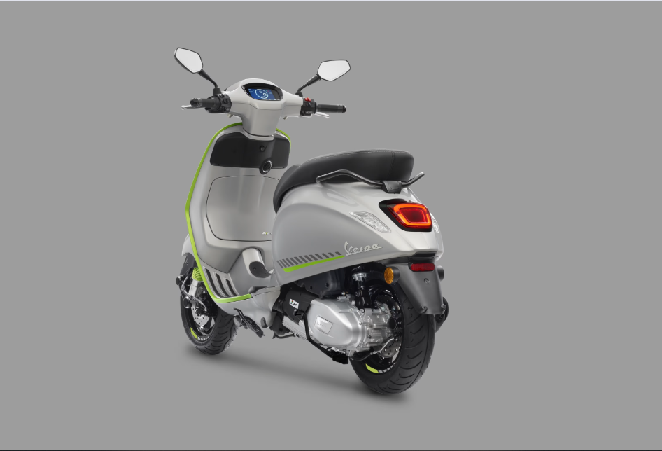 vespa sprint tech 150 xuan cau 12