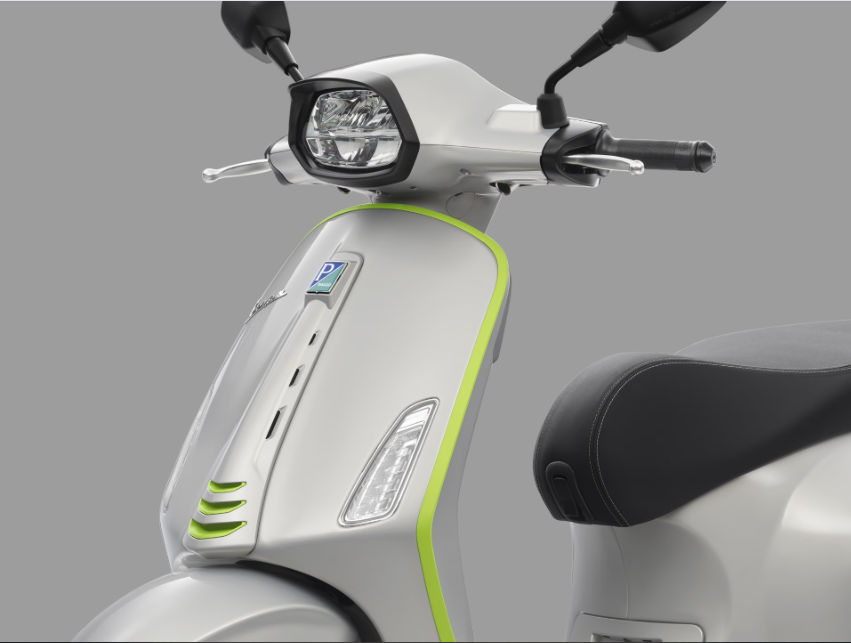 vespa sprint tech 150 xuan cau 3