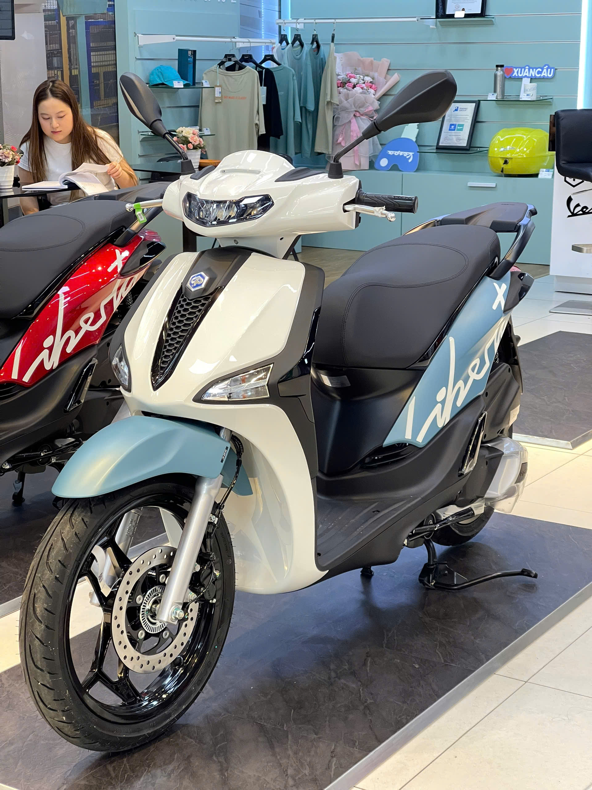 🎉 CHƯƠNG TRÌNH ƯU ĐÃI LỚN THÁNG 11: SỞ HỮU PIAGGIO LIBERTY CHƯA BAO GIỜ DỄ DÀNG ĐẾN THẾ! 5 liberty z xanh trang