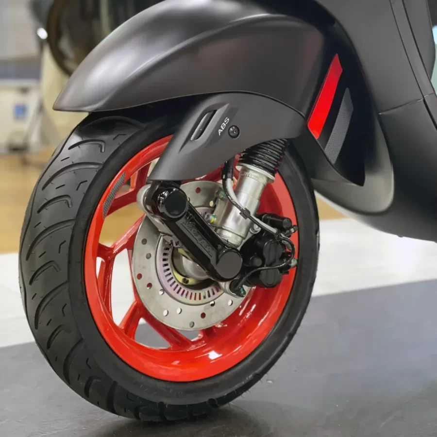 Vespa Sprint S 2025 – Biểu tượng phong cách thể thao và đẳng cấp! 36 phanh abs vespa sprint 2025 piaggioxuancau