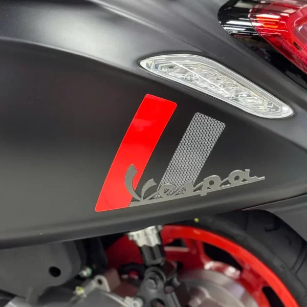 tem than xe vespa sport x kit 1
