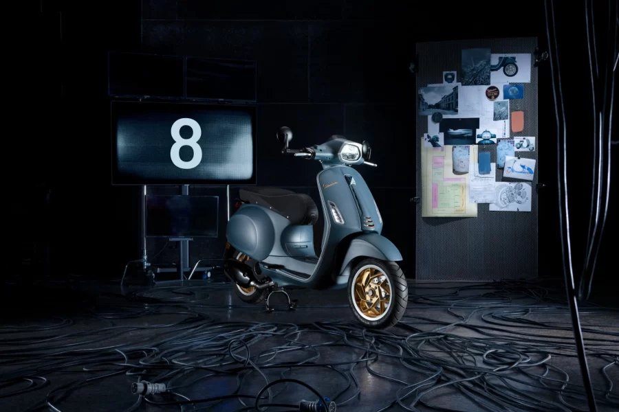 Vespa Officina08 wall image 1920x1280 1