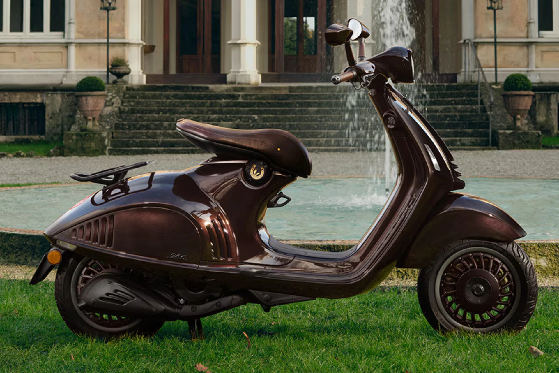 Vespa 946 Horse 2026 – Khi tinh thần Ngựa hoà vào di sản Vespa