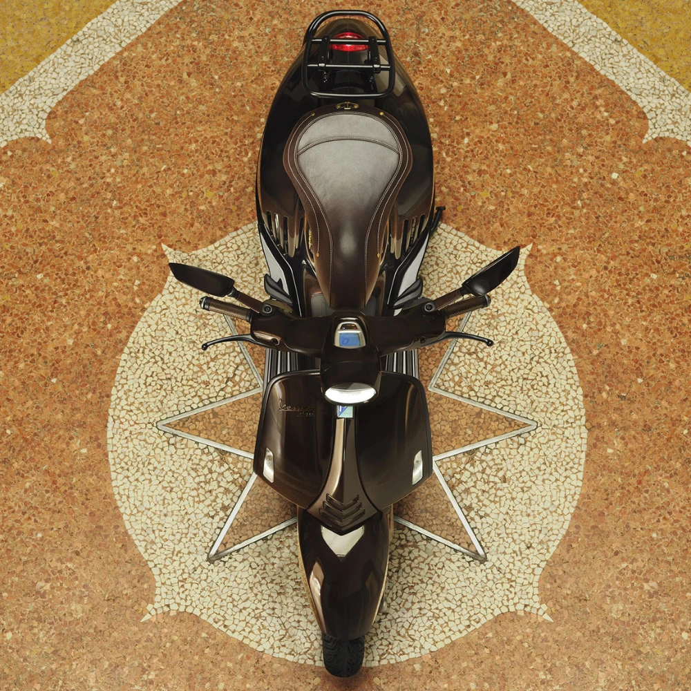 Vespa-946-Horse-2026-PiaggioXuanCau-thumbnail-3