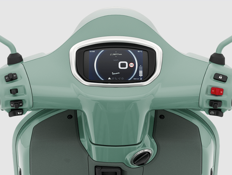 Vespa GTS 80th 310 3 Vespa GTS 80th 310 – Verde 80th – PiaggioXuanCau (10)