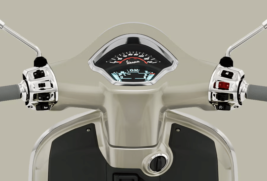 Vespa GTS 125 3 Vespa-GTS-125-PiaggioXuanCau (4)
